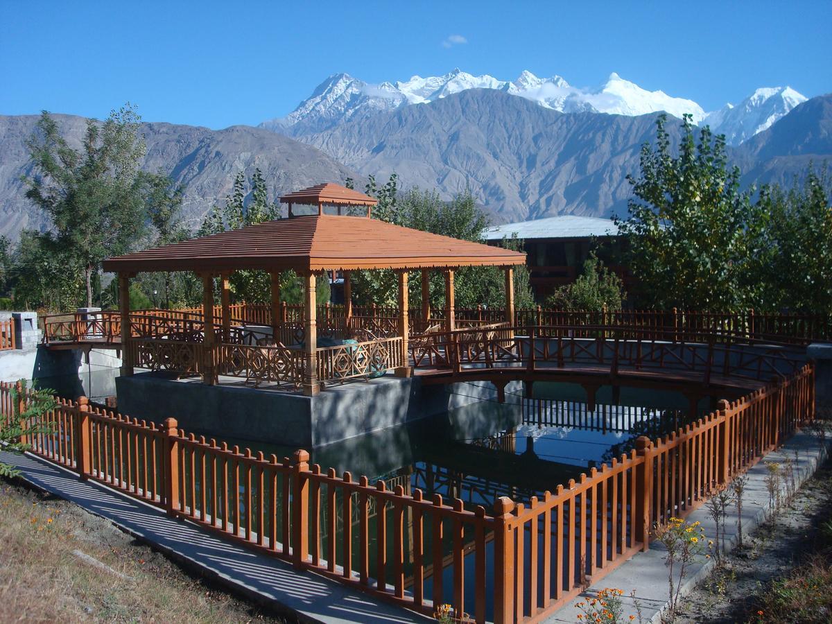 Gilgit Serena Hotel ภายนอก รูปภาพ