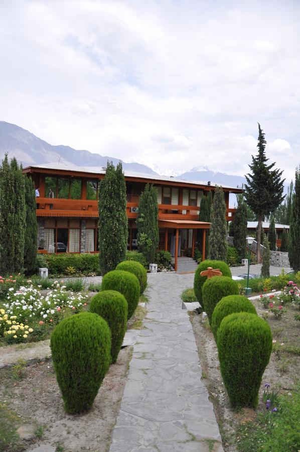 Gilgit Serena Hotel ภายนอก รูปภาพ