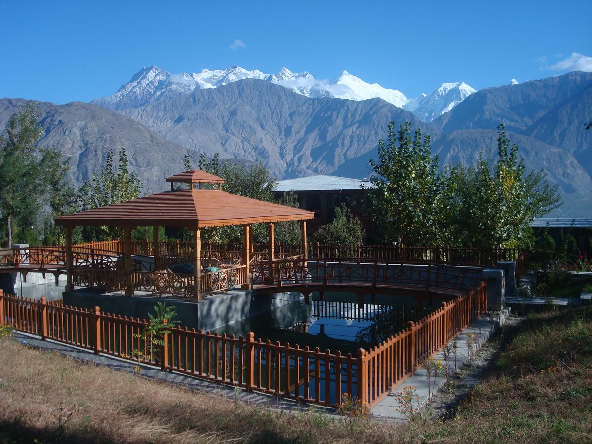 Gilgit Serena Hotel ภายนอก รูปภาพ