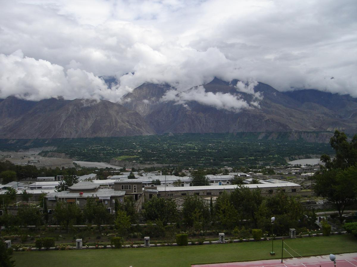 Gilgit Serena Hotel ภายนอก รูปภาพ