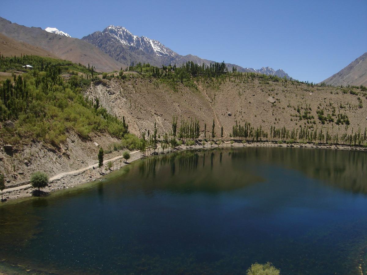 Gilgit Serena Hotel ภายนอก รูปภาพ