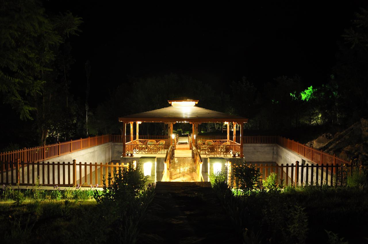 Gilgit Serena Hotel ภายนอก รูปภาพ