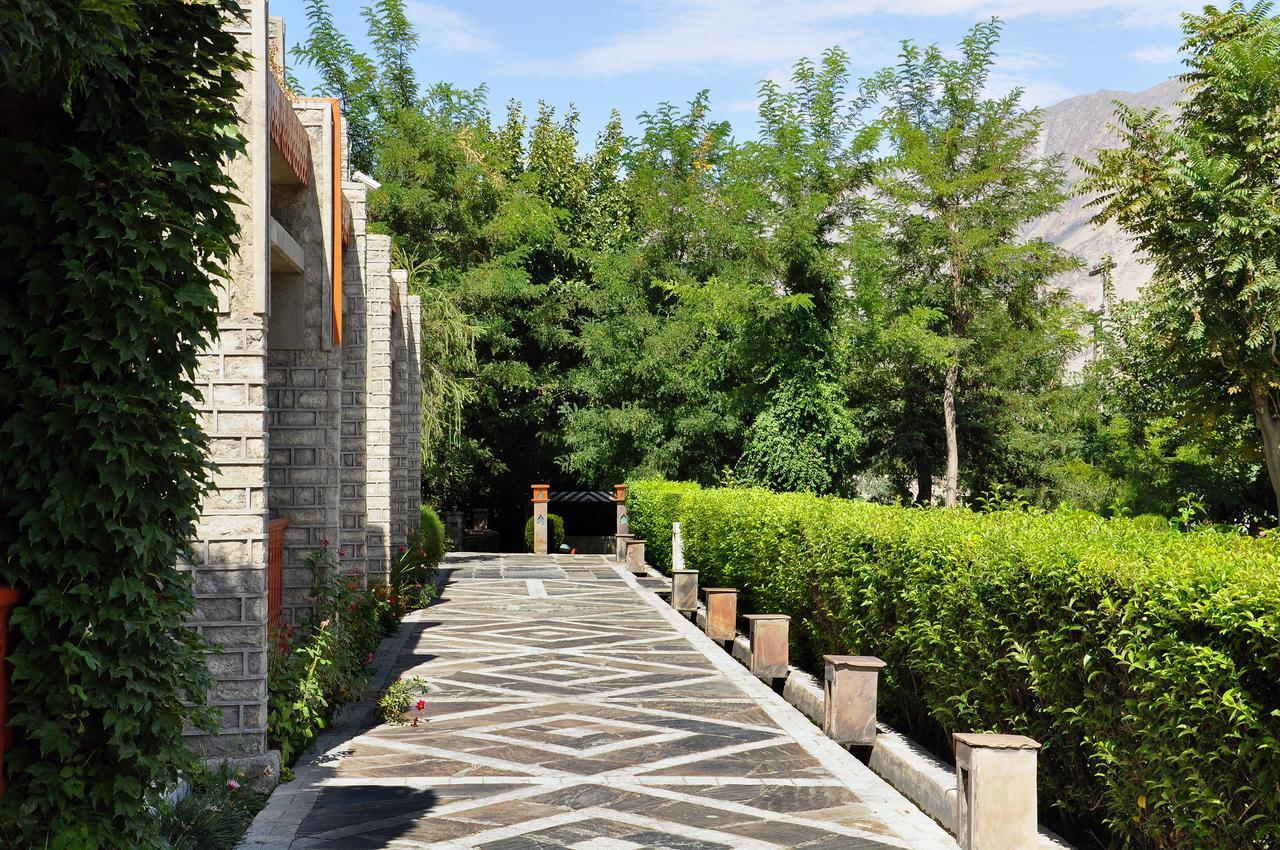 Gilgit Serena Hotel ภายนอก รูปภาพ