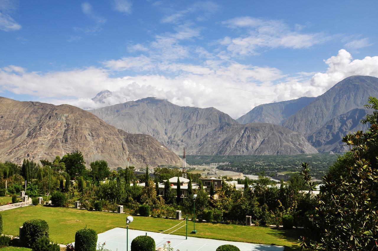 Gilgit Serena Hotel ภายนอก รูปภาพ