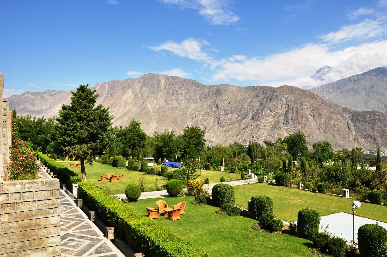 Gilgit Serena Hotel ภายนอก รูปภาพ