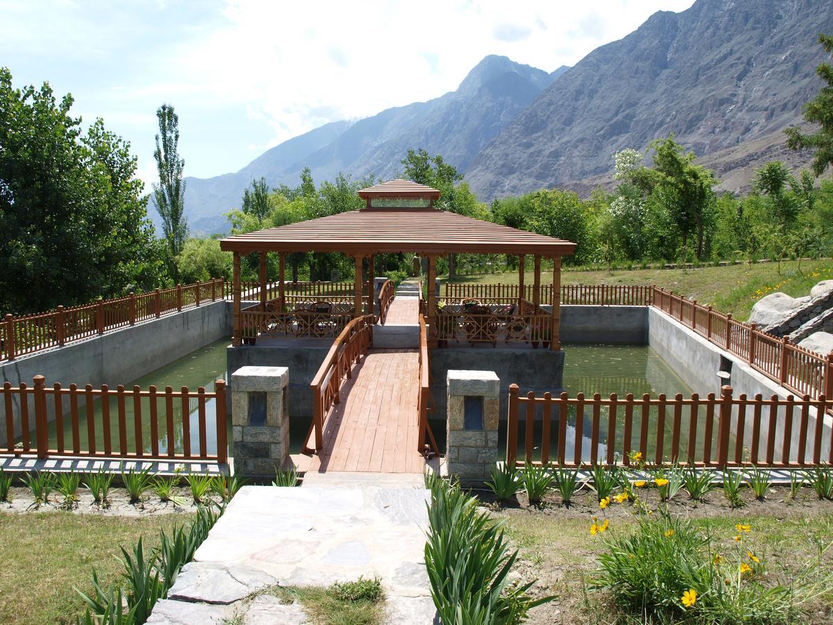 Gilgit Serena Hotel ภายนอก รูปภาพ