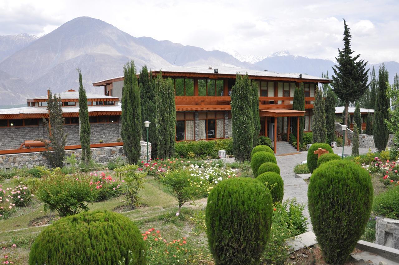 Gilgit Serena Hotel ภายนอก รูปภาพ
