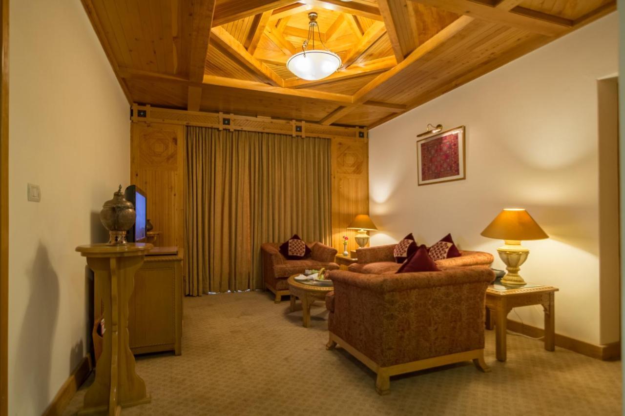 Gilgit Serena Hotel ภายนอก รูปภาพ