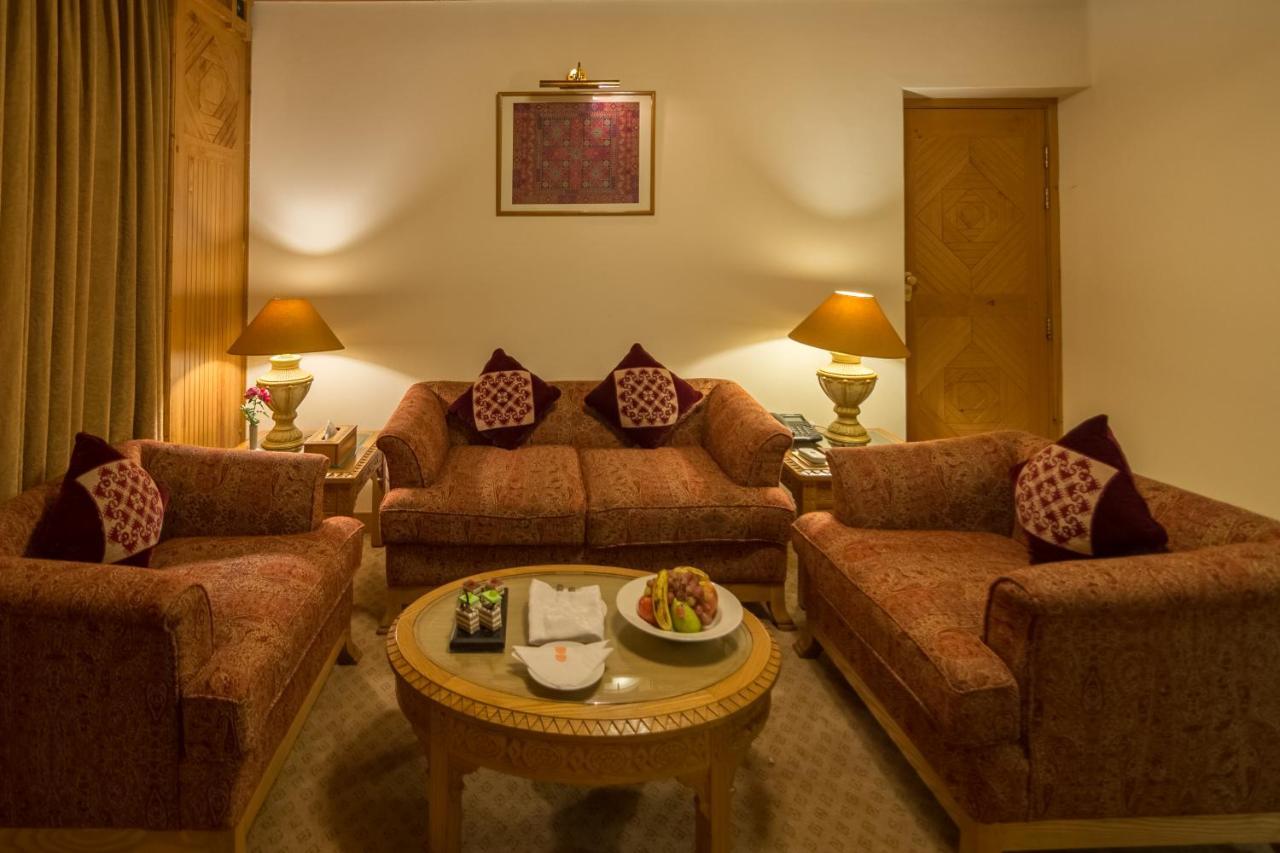 Gilgit Serena Hotel ภายนอก รูปภาพ
