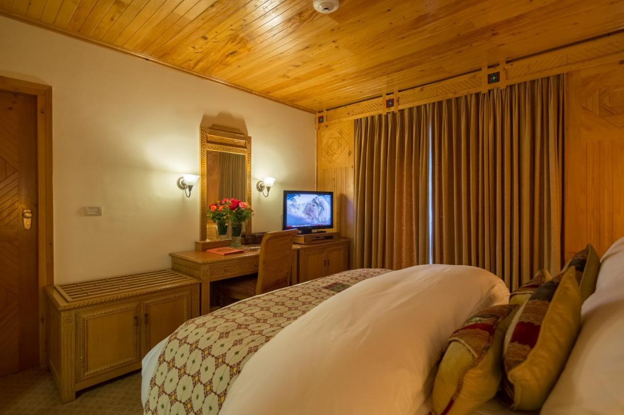 Gilgit Serena Hotel ภายนอก รูปภาพ
