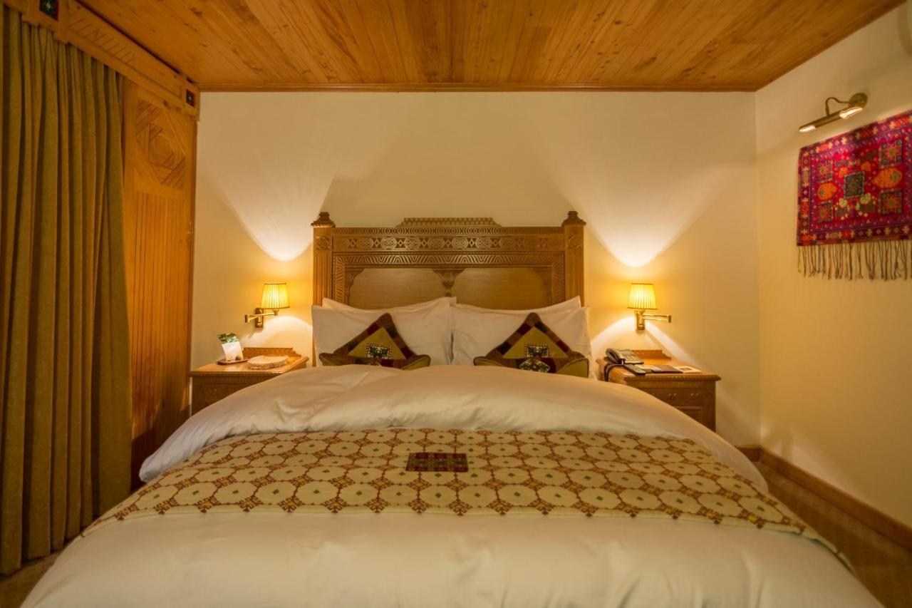 Gilgit Serena Hotel ภายนอก รูปภาพ